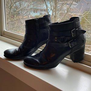 Black Joseph Seibel booties